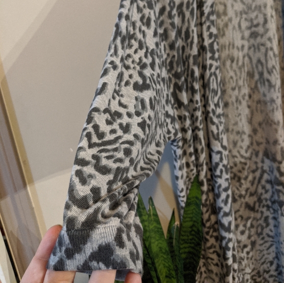 ☀️10/$15☀️ - Long Chunky Cardigan/Sweater - Picture 5 of 6